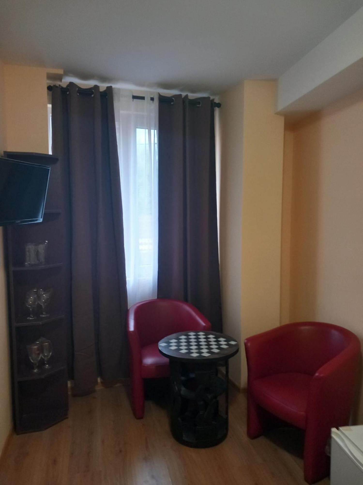 Стаи За Гости - Цветето На Ангела Bankya Buitenkant foto